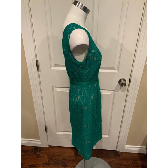 BCBG Max Azria Ultra Green Floral Lace Alice Sheath Dress Size 4 - Picture 4 of 7